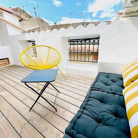 Maison Charmante Avec Terrasse, 2 Chambres Марсейан Экстерьер фото
